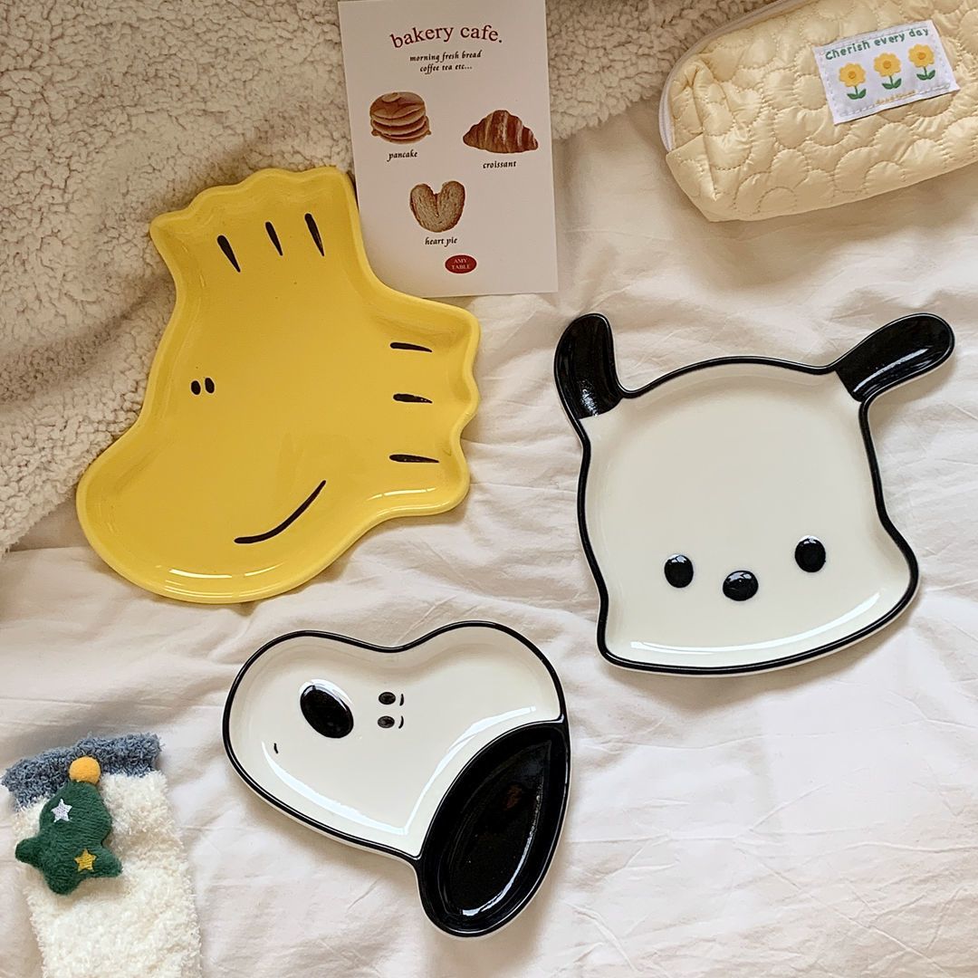 Snoopy & Pochacco Themed Plates