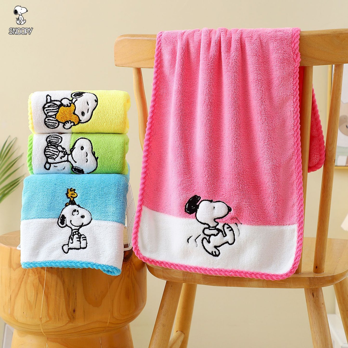 Snoopy Licensed Towel &amp; Bath Towel Se