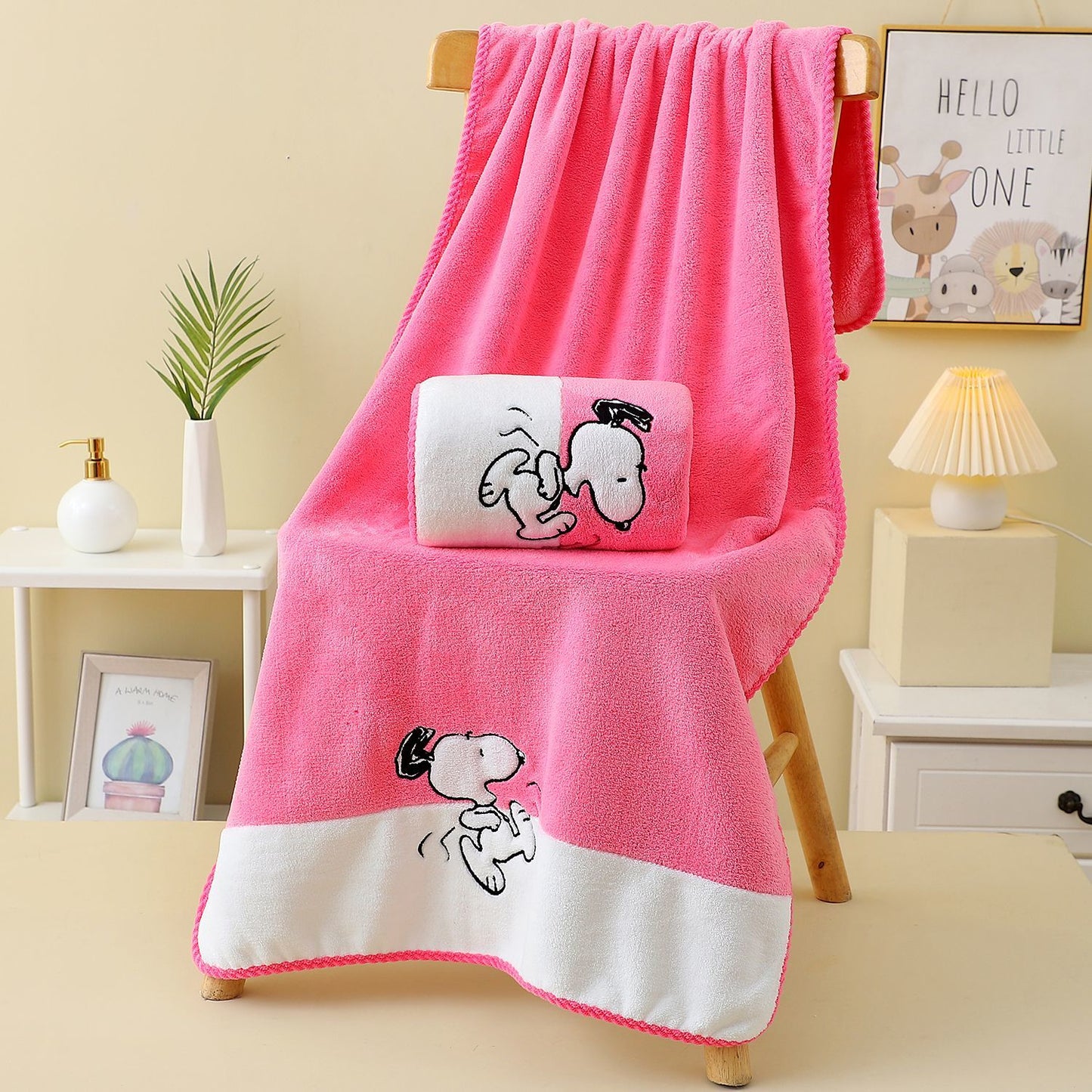 Snoopy Licensed Towel &amp; Bath Towel Se