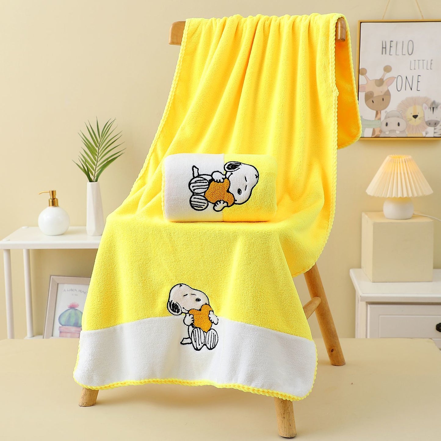 Snoopy Licensed Towel &amp; Bath Towel Se