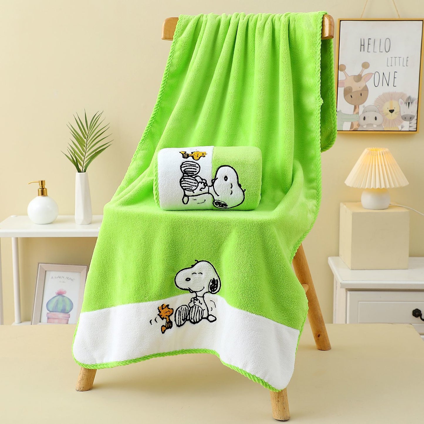 Snoopy Licensed Towel &amp; Bath Towel Se