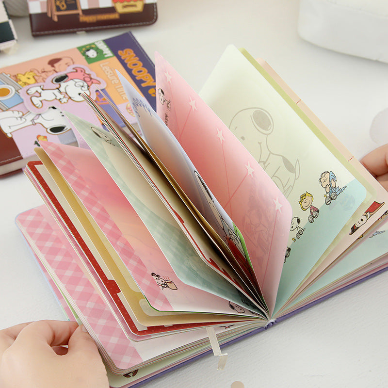 Snoopy A5 Gold Foil Magnetic Buckle Notebook