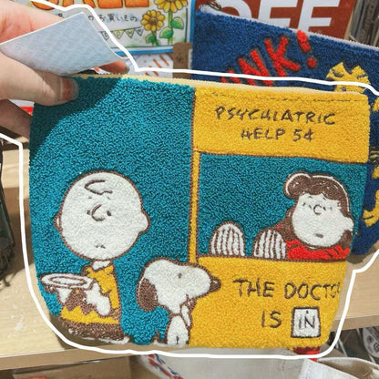 Cute Snoopy Tufted Embroidered Storage Bag