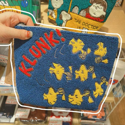 Cute Snoopy Tufted Embroidered Storage Bag