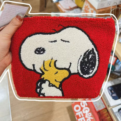 Cute Snoopy Tufted Embroidered Storage Bag